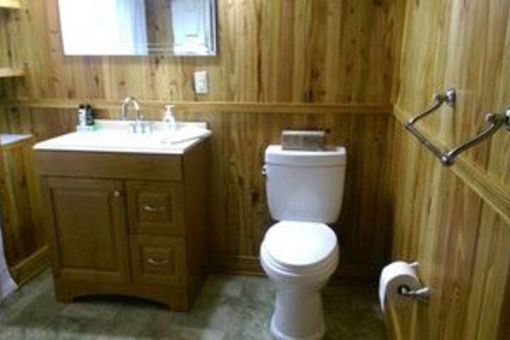 Room 2 of 6