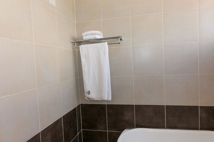Room 70 of 97