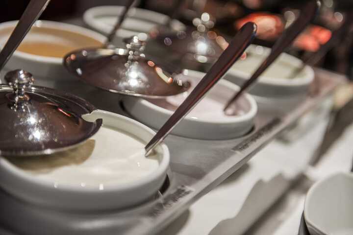 Dining 38 of 60