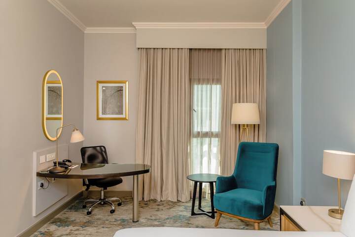 Room 8 of 62