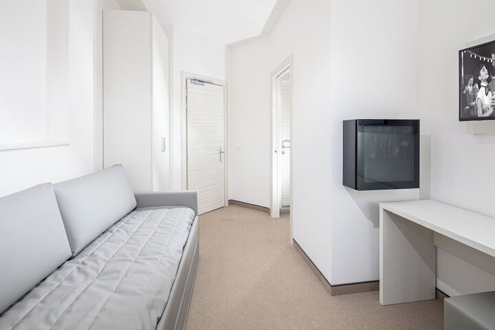 Room 15 of 64