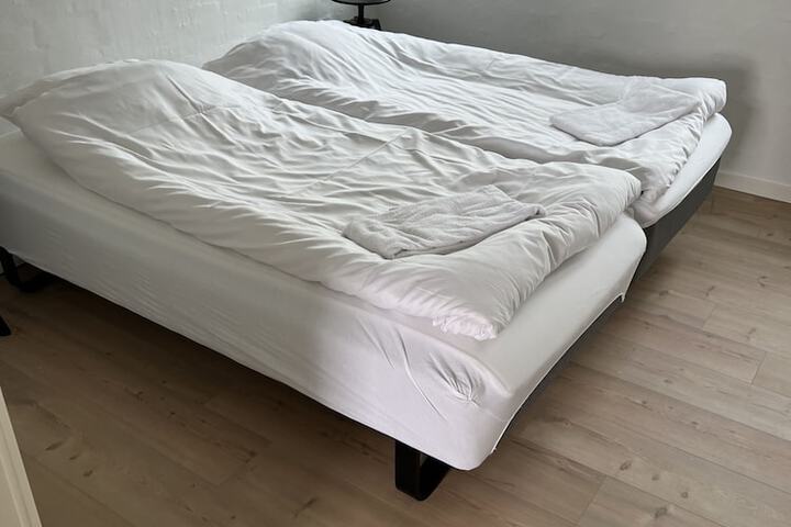 Room 9 of 13