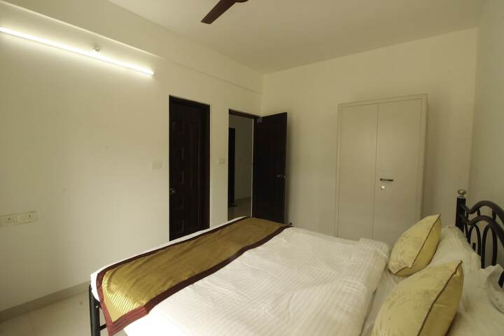 Room 15 of 22