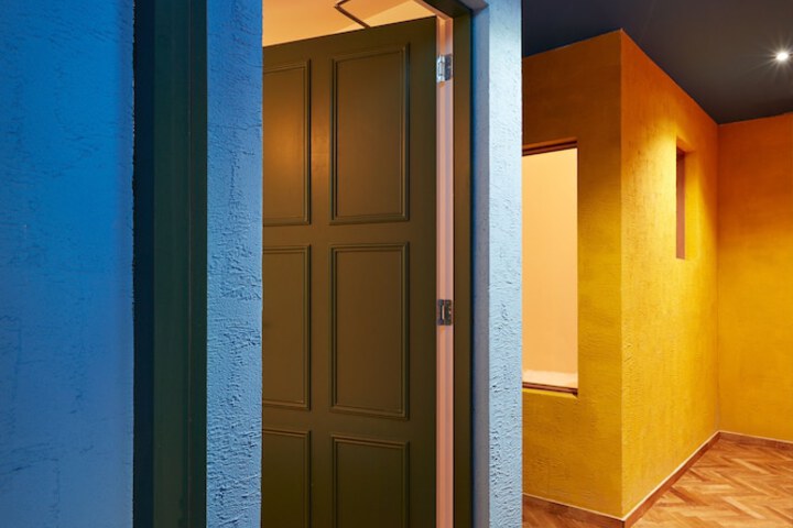 Room 15 of 143