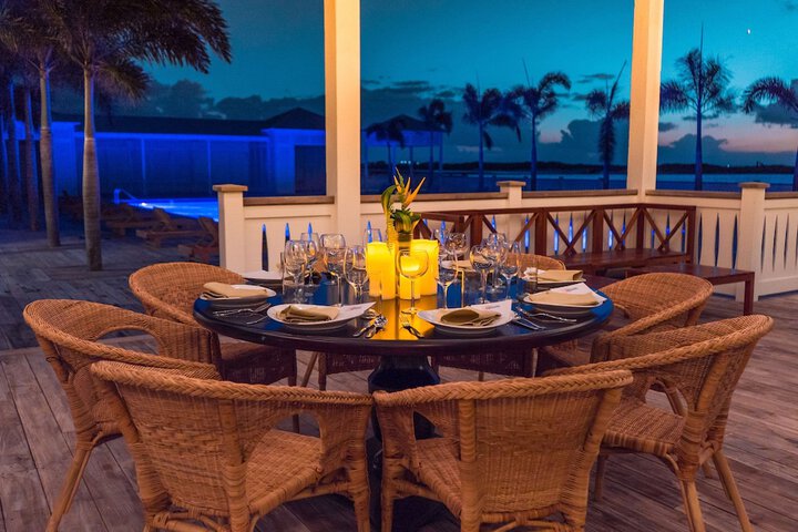 Dining 159 of 238