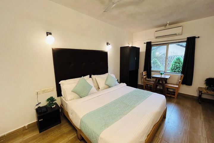 Room 5 of 73