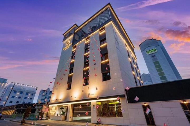 H Avenue Gimhae Samgye
