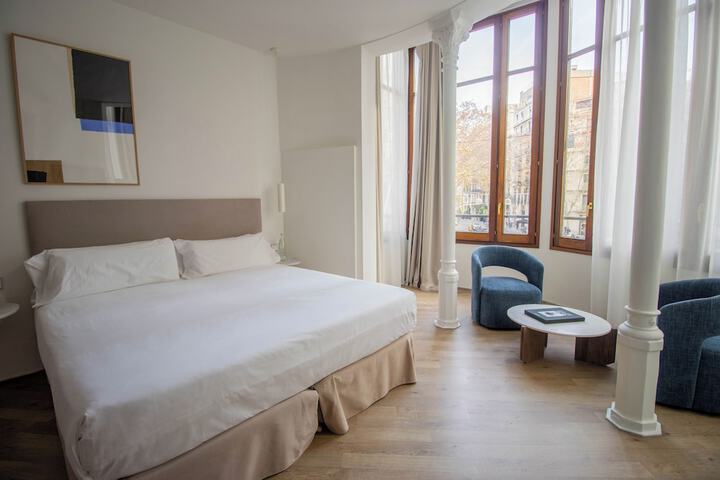 Room 28 of 70