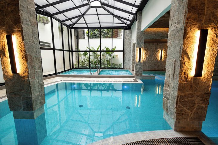 Pool 20 of 55