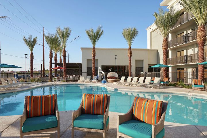 Hotel with Pool
