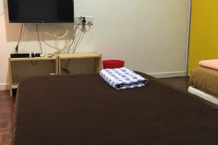 Room 17 of 19