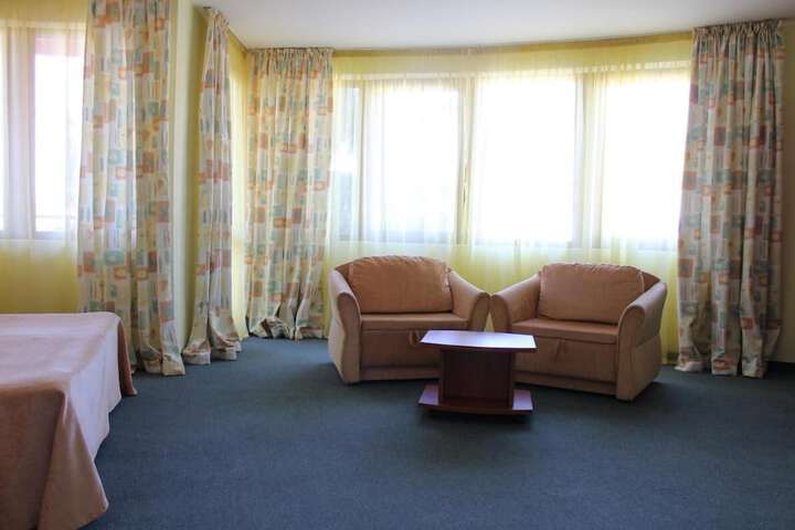 Room 18 of 61