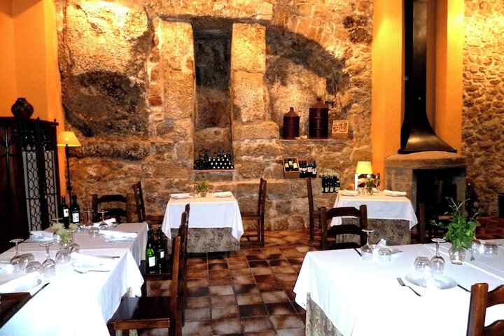 Dining 50 of 61