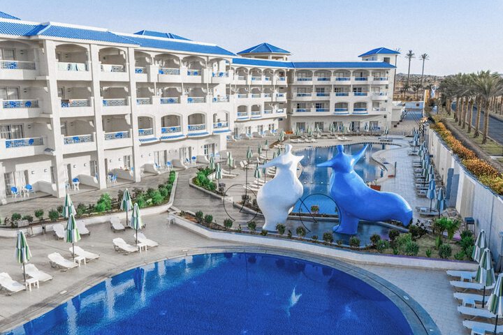 Hotel 98 of 100
