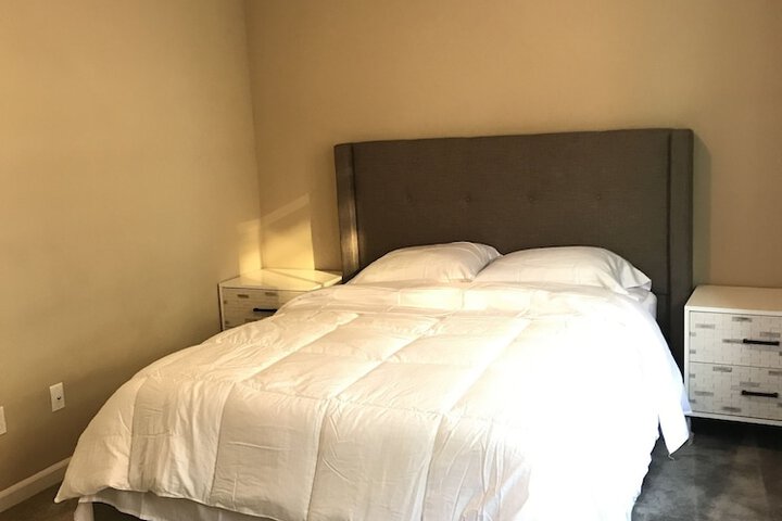 Room 9 of 24