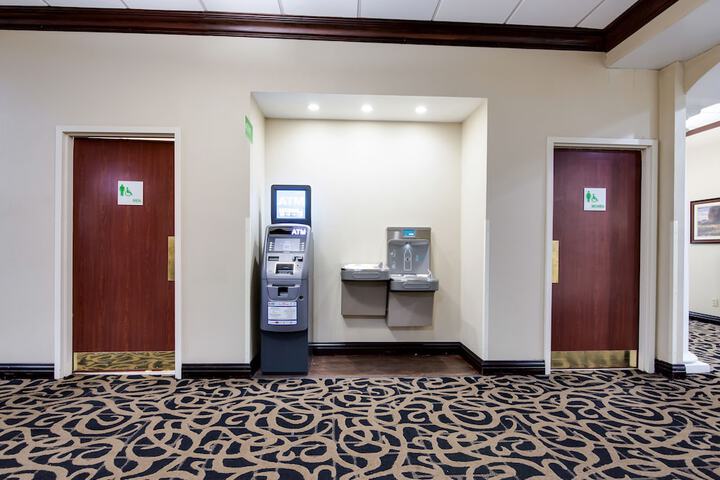 ATM/banking on site