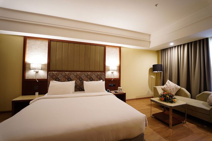 Room 34 of 50
