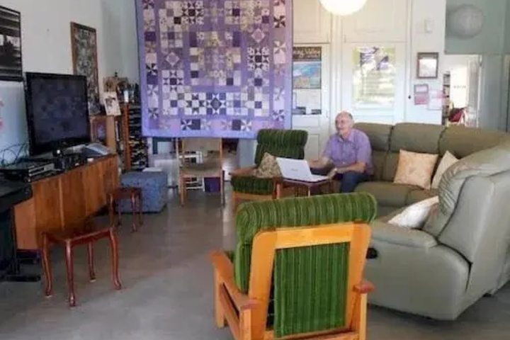 Room 8 of 13