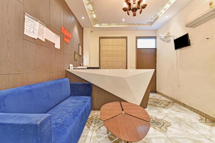 Hotel O Sarovar Plaza