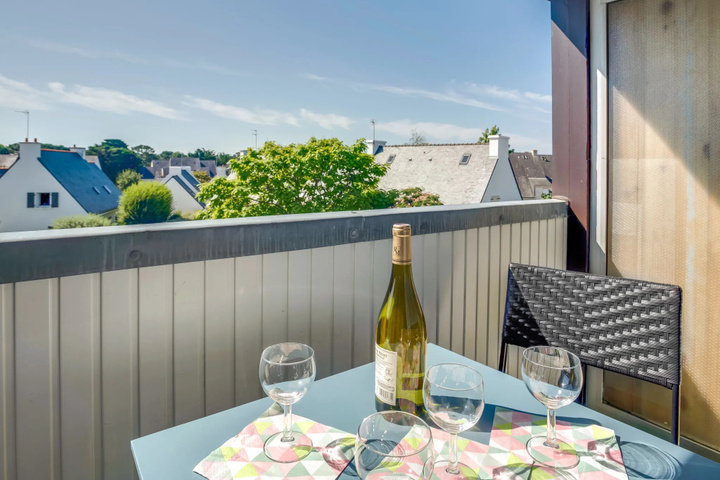 Dining 11 of 12