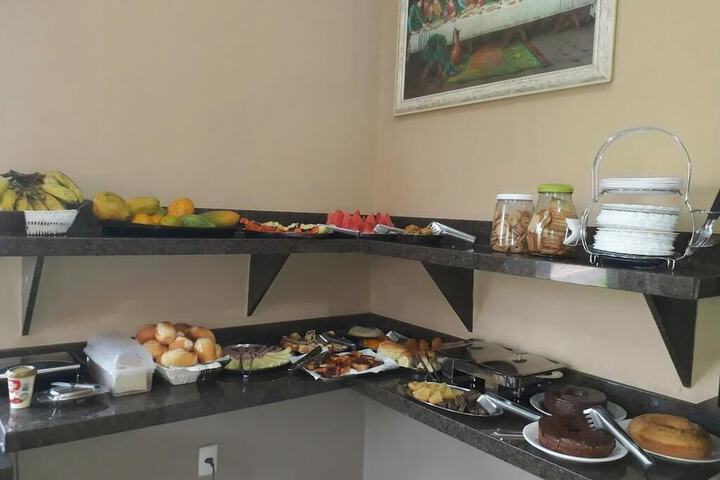 Dining 10 of 17