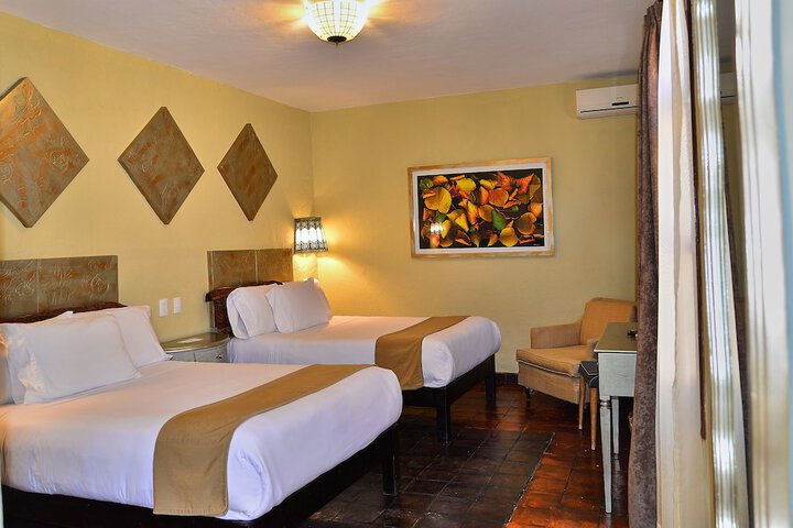 Room 21 of 37