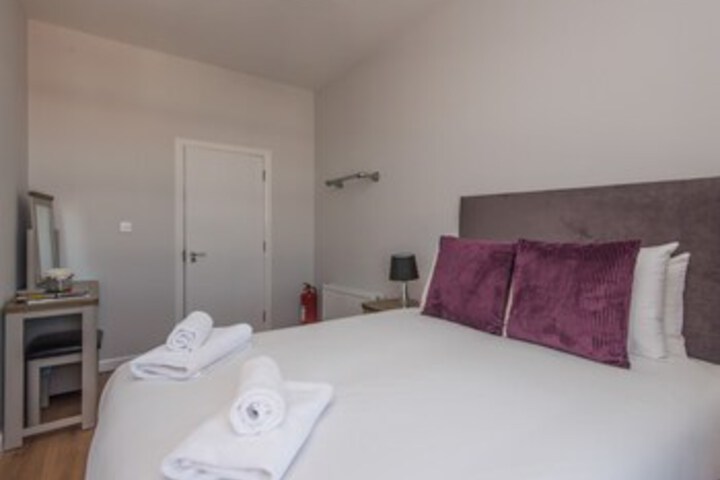Room 48 of 65