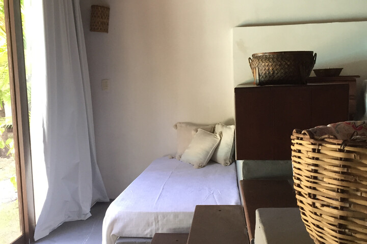 Room 14 of 29