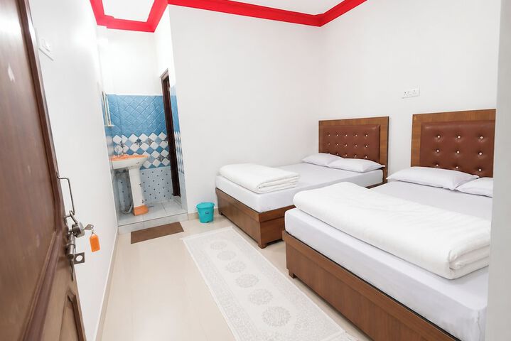 Room 4 of 14