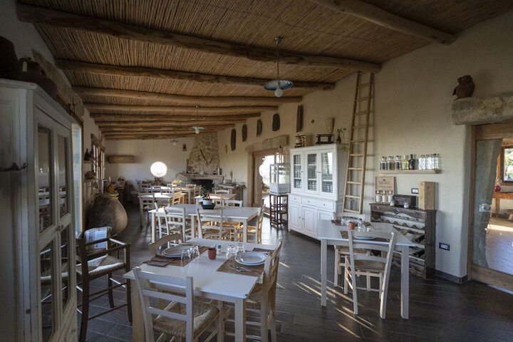 Dining 148 of 164