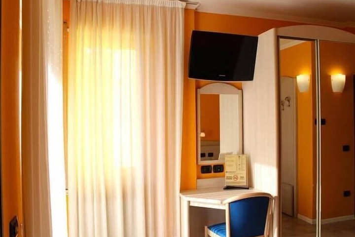 Room 11 of 58