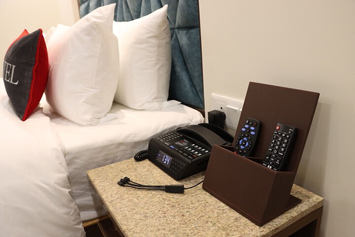Room 17 of 35