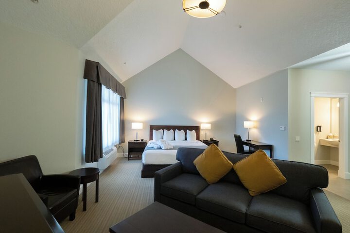 Room 10 of 52