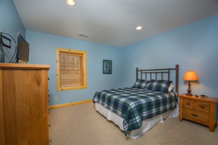 Room 27 of 31