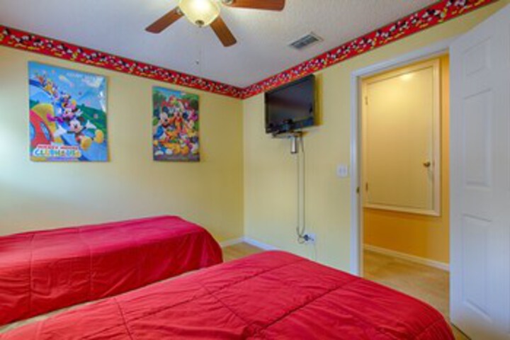 Room 159 of 272