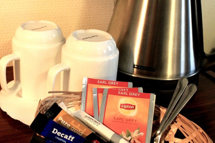 Breakfast/Coffee Service 27 of 50