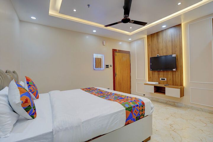 Room 15 of 43