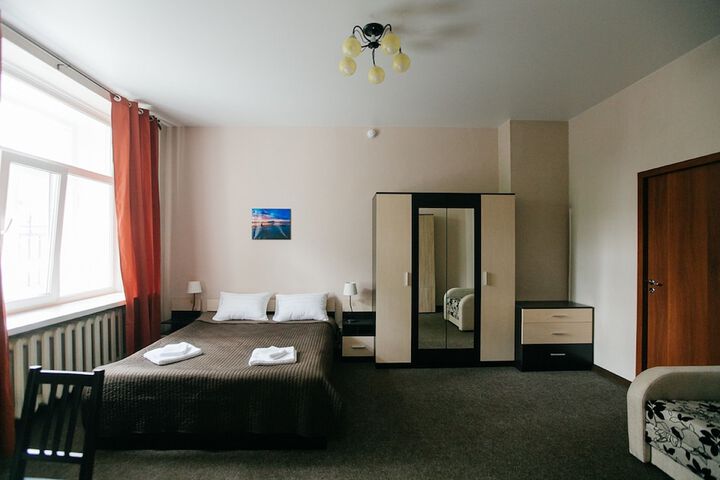 Room 35 of 94