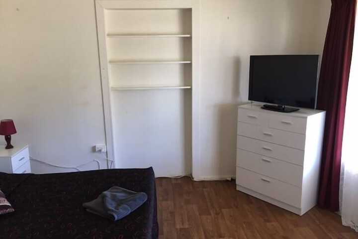 Room 30 of 63