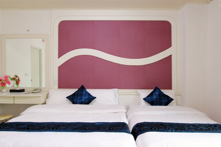 Room 21 of 56