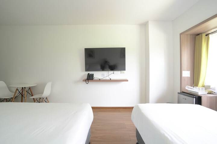 Room 11 of 30