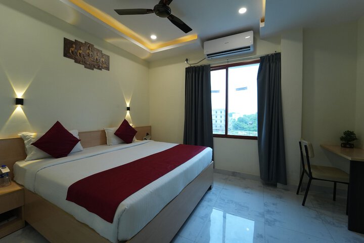 Room 10 of 17