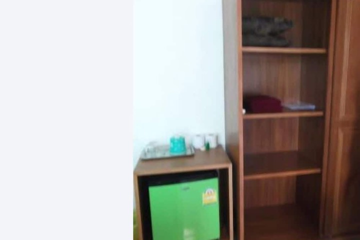 Room 16 of 31