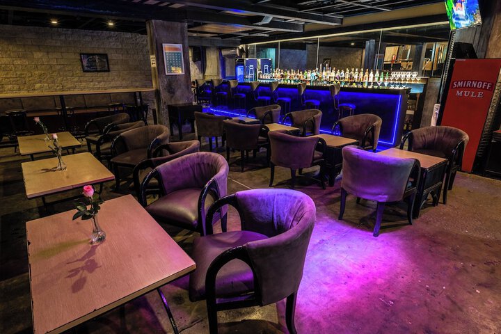 Lounge 60 of 66