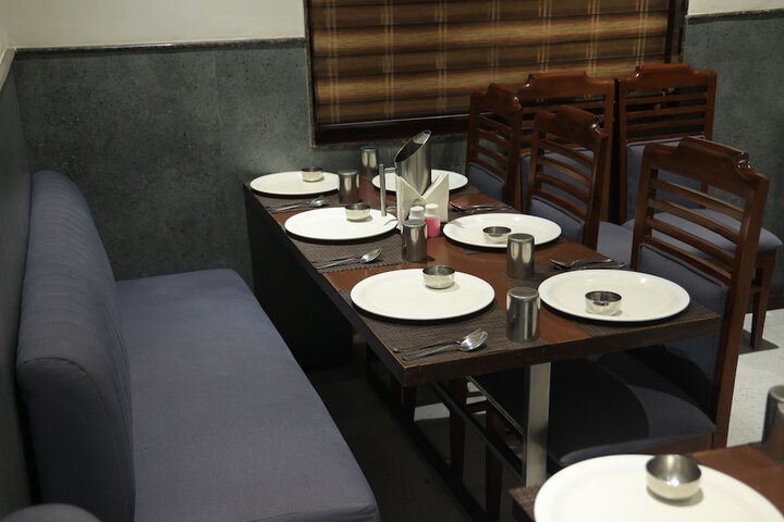 Dining 98 of 136