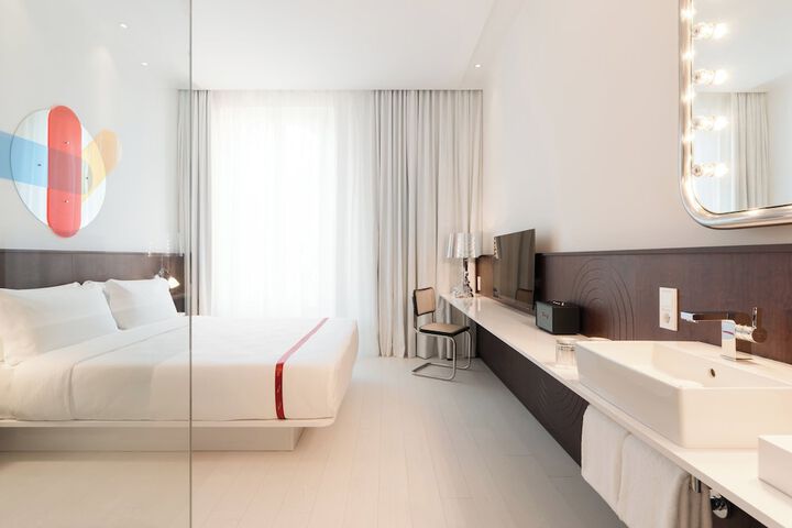 Room 20 of 60
