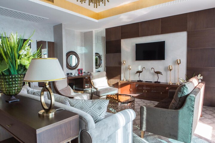 Room 21 of 52