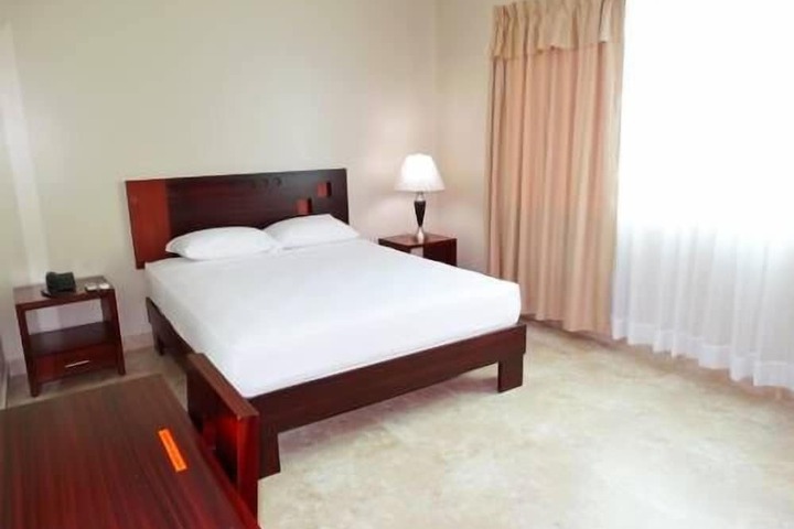 Room 6 of 31