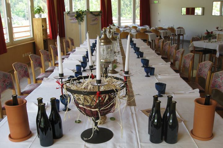 Dining 55 of 63