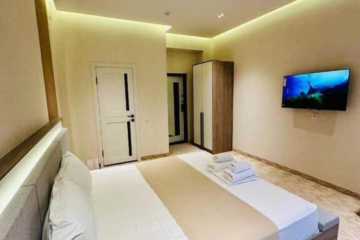 Room 44 of 60